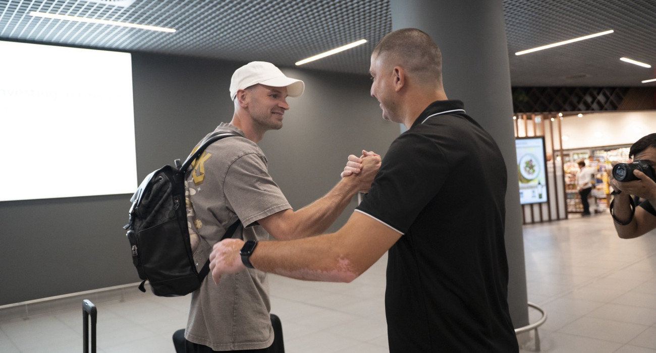 Ο Τόμας Ντίμσα κατά την άφιξή του - Πηγή: Χ/ΚΑΕ ΠΑΟΚ