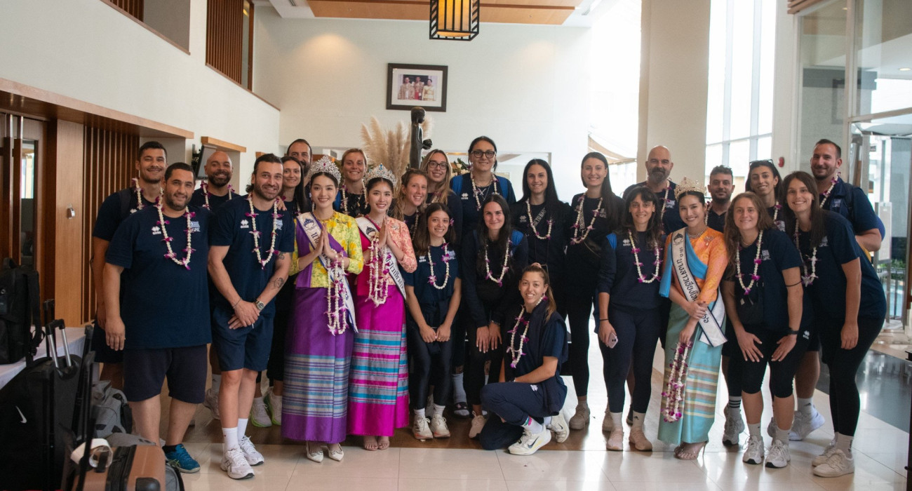 Η υποδοχή της Εθνικής ομάδας βόλεϊ γυναικών στην Ταϊλάνδη για το Παγκόσμιο Πρωτάθλημα / Πηγή: ΕΟΠΕ