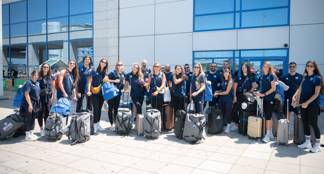 Η Εθνική ομάδα βόλεϊ γυναικών στην αναχώρησή της για την Ταϊλάνδη και το Παγκόσμιο Πρωτάθλημα / Πηγή: ΕΟΠΕ