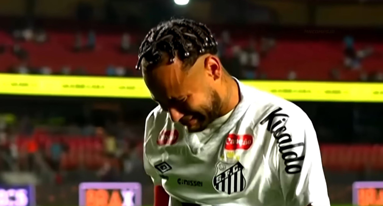 Ο Νεϊμάρ κλαίει μετά την ήττα της Σάντος από τη Βάσκο ντα Γκάμα στο Πρωτάθλημα Βραζιλίας με 6-0 / Screenshot