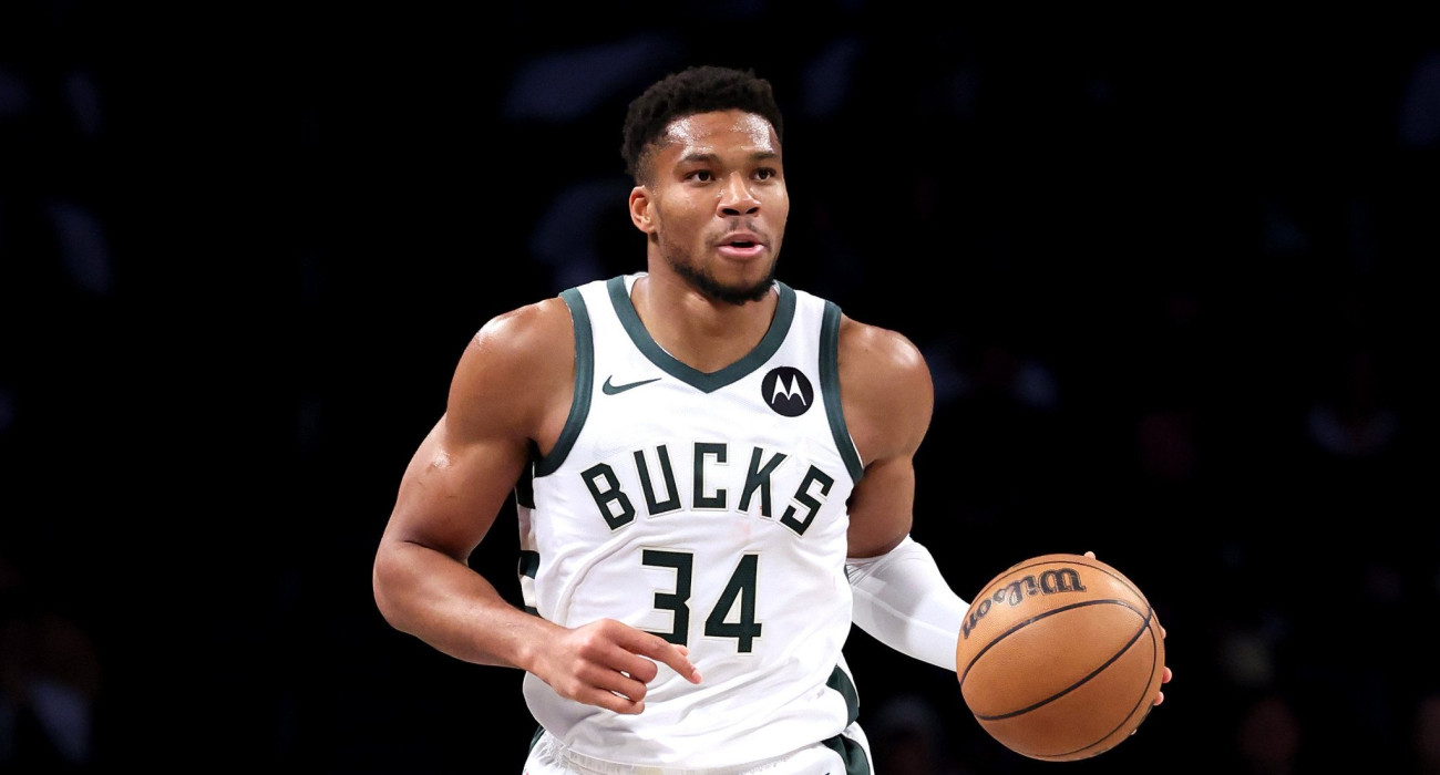 Ο Γιάννης Αντετοκούνμπο/Photo by Luke Hales/Getty Images