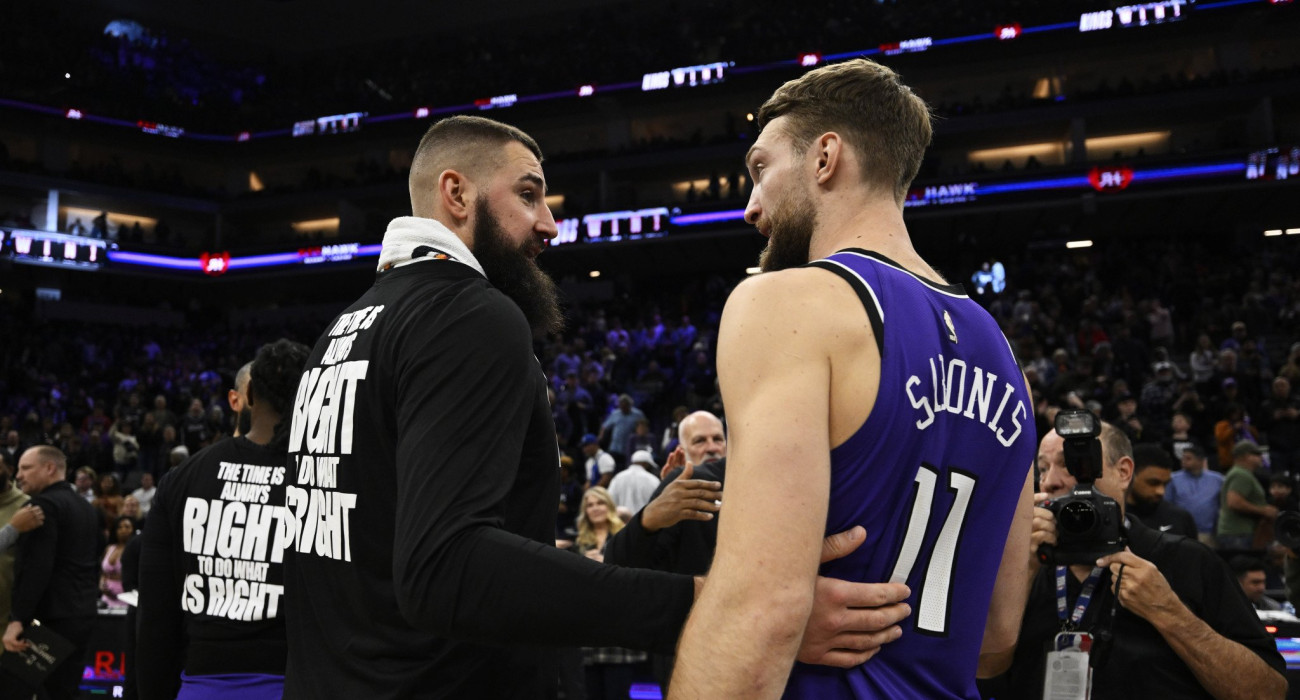 Ο Γιόνας Βαλαντσιούνας και ο Ντομάντας Σαμπόνις/Photo by Eakin Howard/Getty Images