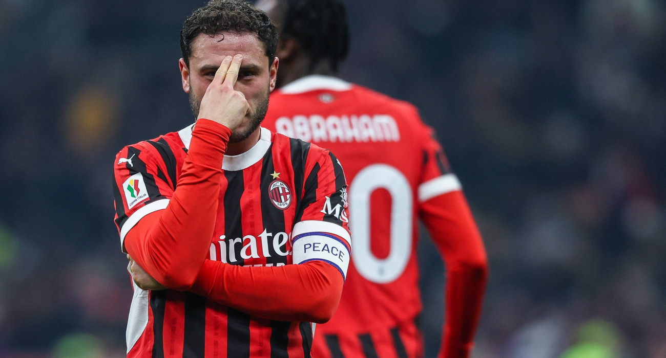 Ο Ντάβιντε Καλάμπρια πανηγυρίζει γκολ που πέτυχε στο Κύπελλο Ιταλίας απέναντι στη Σασουόλο/ Πηγή: Imago