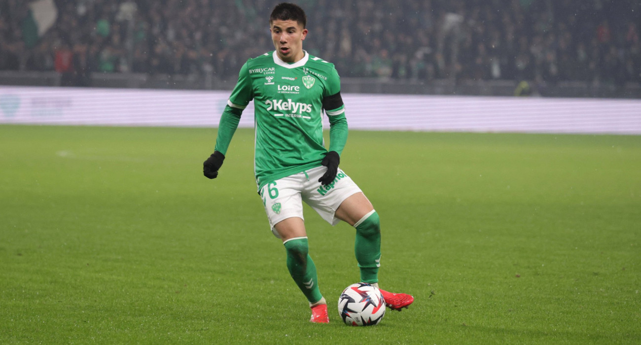 Ο Μπέντζαμιν Μποσουάρι με τη φανέλα της Σεντ Ετιέν / πηγή: Imago