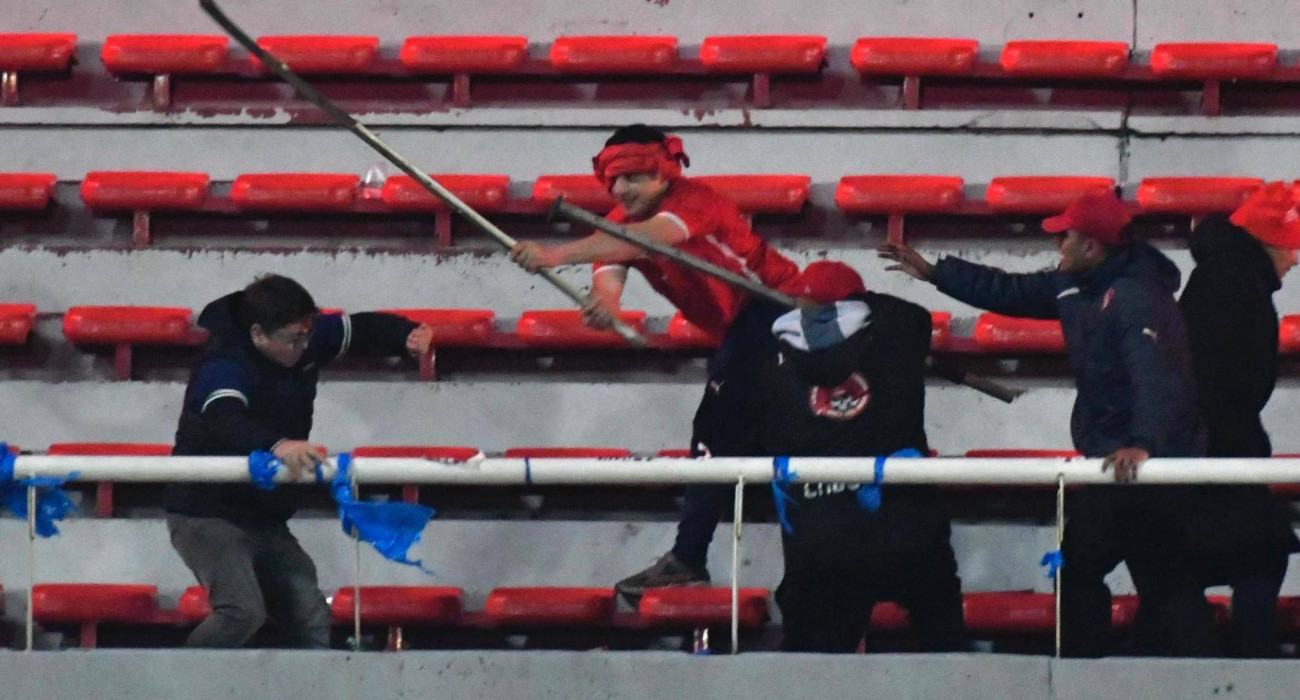 Αγρια επεισόδια στο Ιντεπεντιέντε - Ουνιβερσιδάδ ντε Σίλε / Πηγή: Imago