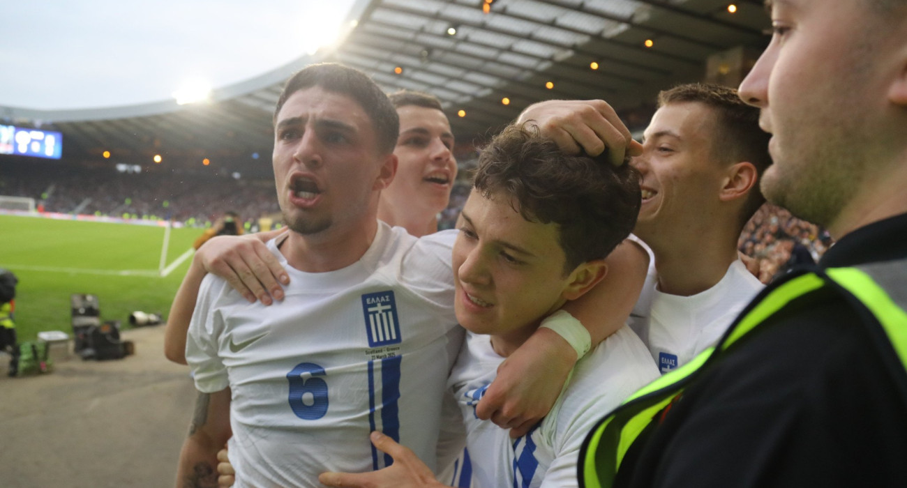 Χρήστος Ζαφείρης και Κωνσταντίνος Καρέτσας σε αγώνα της Εθνικής / Πηγή: Eurokinissi