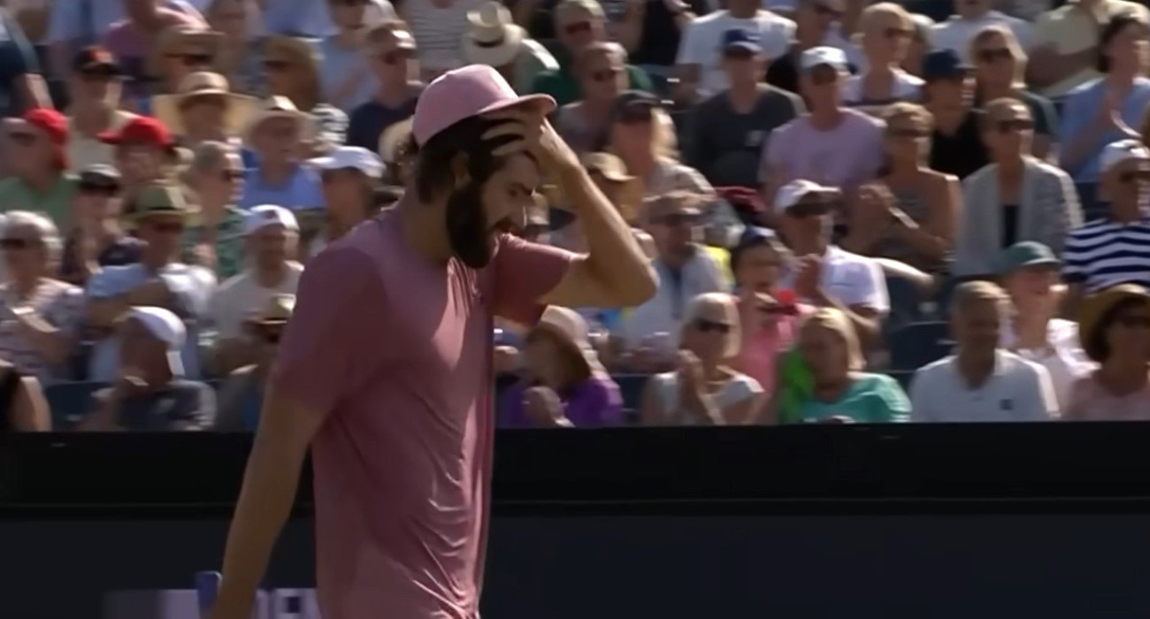 Ο Ράιλι Οπέλκα στον αγώνα του με τον Ντανιίλ Μεντβέντεφ / Screenshot