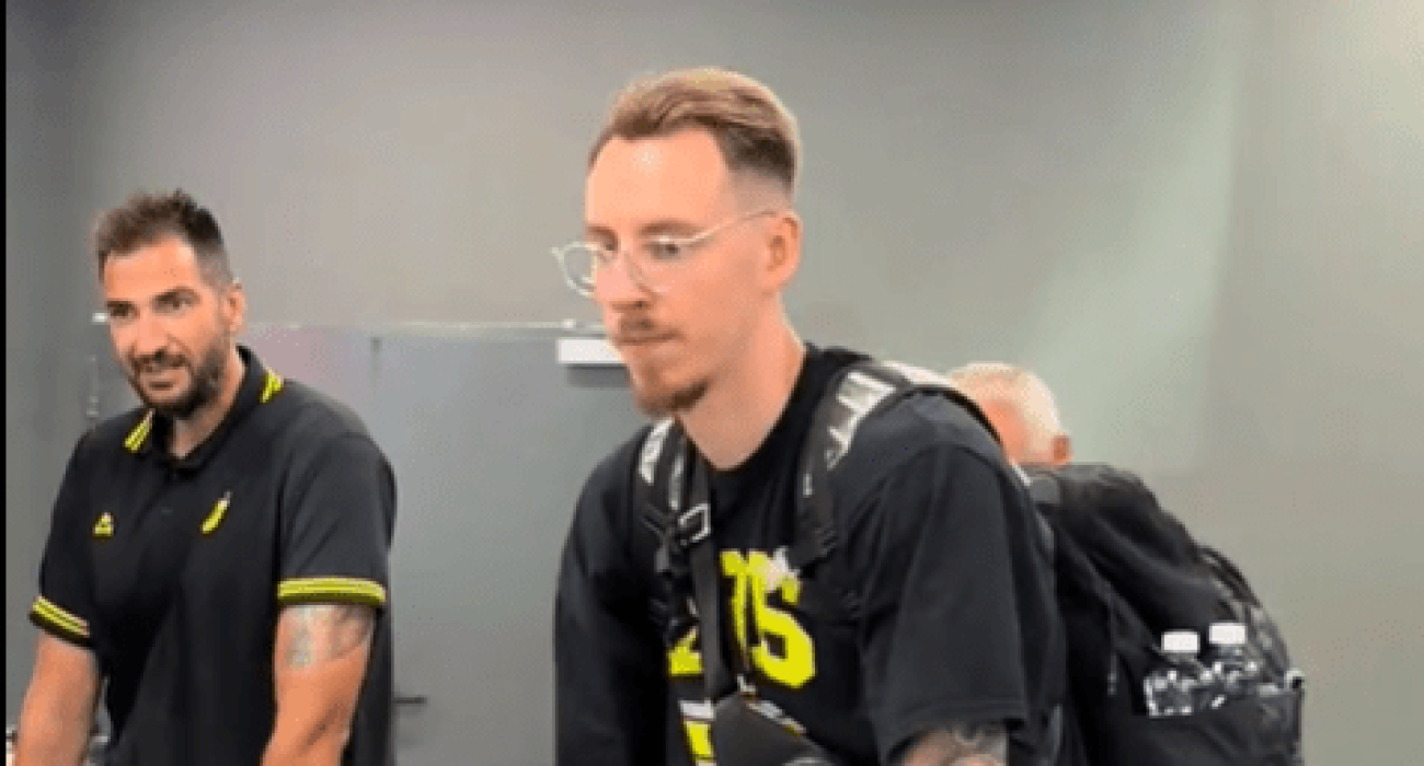 Ο Αρνόλντας Κουλμπόκα στο αεροδρόμιο «Μακεδονία»/printscreen