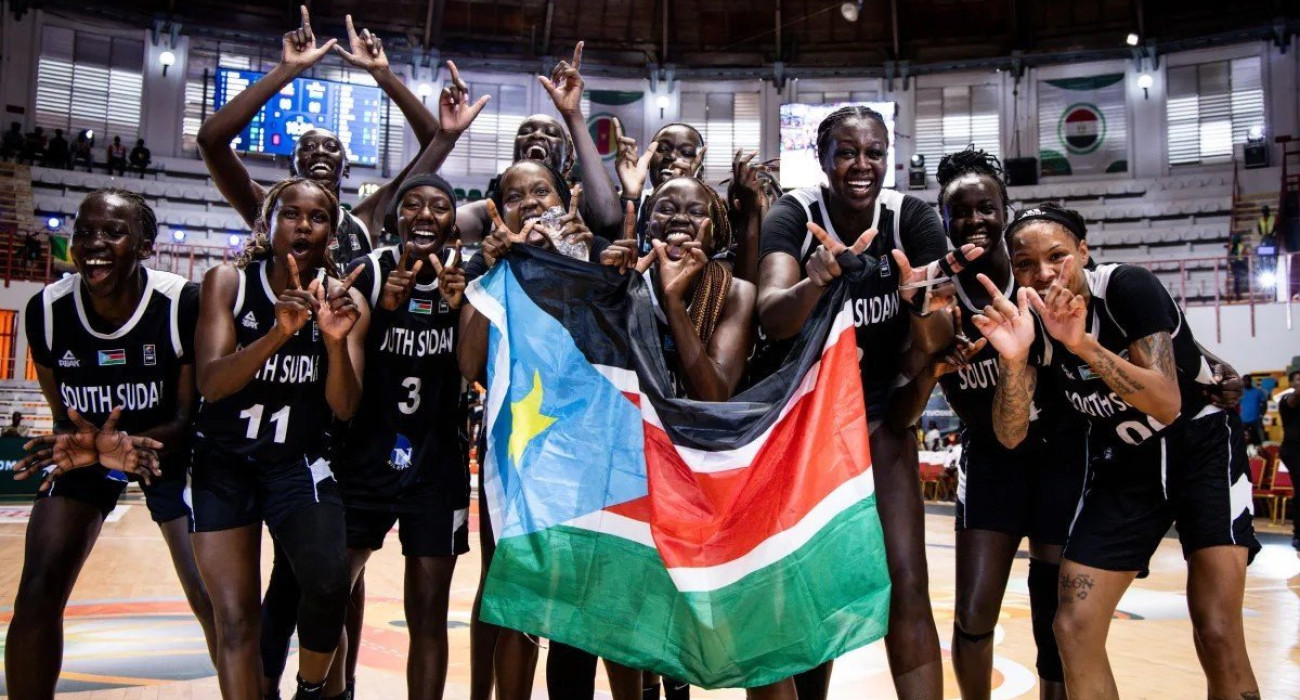 Η Εθνική Γυναικών του Νοτίου Σουδάν, πανηγυρίζει το ιστορικό χάλκινο μετάλλιο στο Afrobasket, Πηγή: FIBA