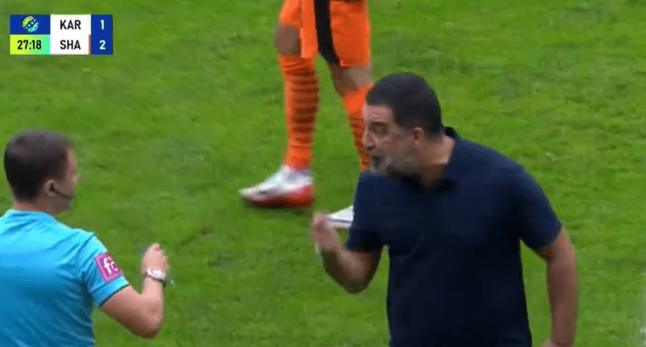 Ο Αρντά Τουράν επιτίθεται φραστικά στον τέταρτο διαιτητή / Screenshot