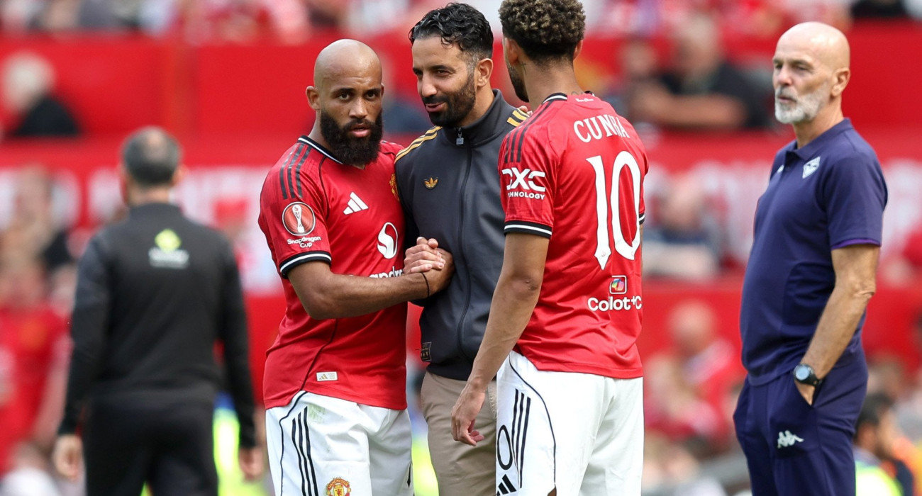 Ο Ρούμπεν Αμορίμ με τους Ματέους Κούνια και Μπράιαν Εμπεμό/Πηγή: Getty Images