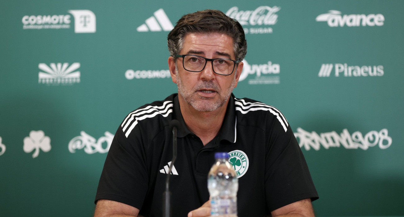 Ο Ρουί Βιτόρια στη συνέντευξη Τύπου ενόψει του αγώνα με τη Σαχτάρ Ντόνετσκ - ΠΗΓΗ: ΙΝΤΙΜΕ