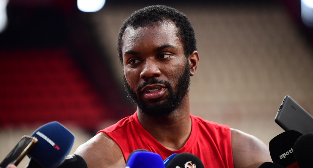 Έβανς: «Είναι δύσκολο να μην μπορείς να βοηθήσεις την ομάδα σου»