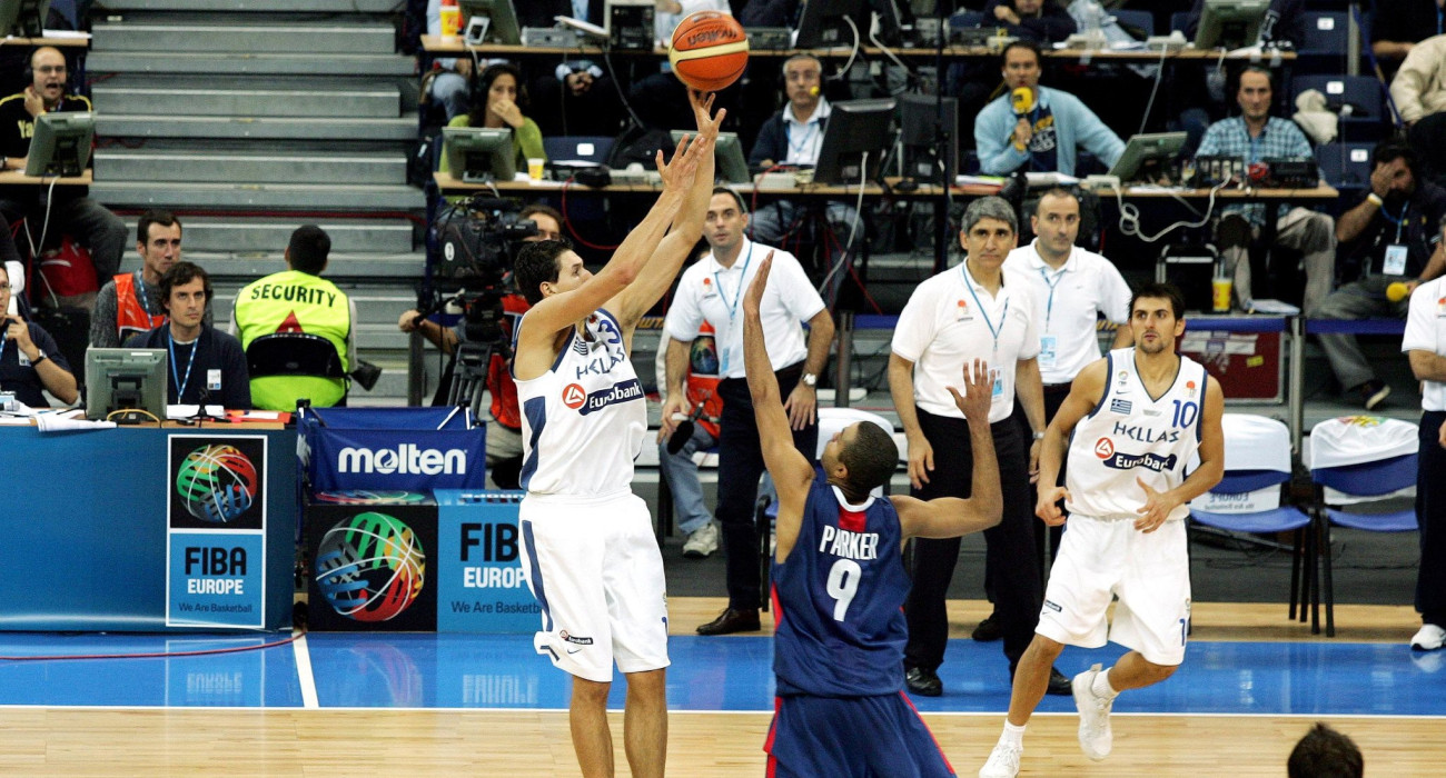 Το τρίποντο του Διαμαντίδη στον ημιτελικό της Ελλάδας με τη Γαλλία στο EuroBasket 2005/Πηγή: Eurokinissi