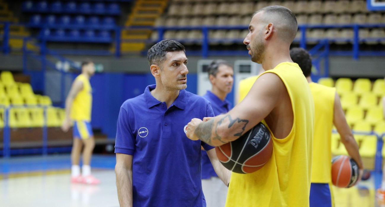 Ο Βασίλης Ξανθόπουλος με τον Βλαδίμηρο Γιάνκοβιτς/Πηγή: Intime