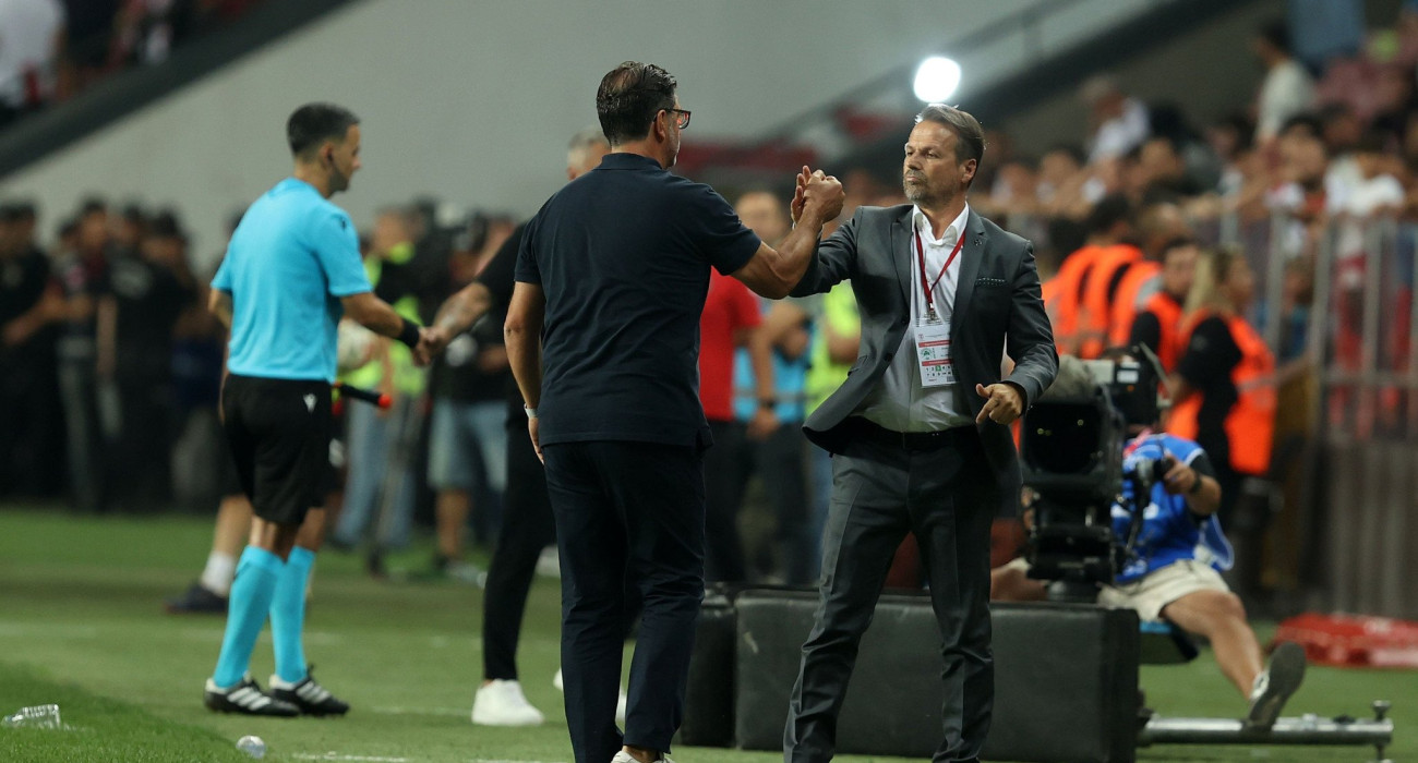 Ο Ρουί Βιτόρια με τον Γιάννη Παπαδημητρίου/Πηγή: Intime