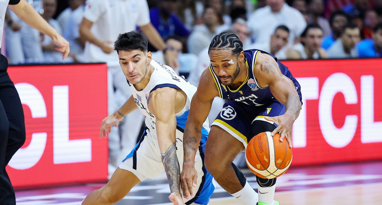 O Πάνος Καλαϊτζάκης / Πη