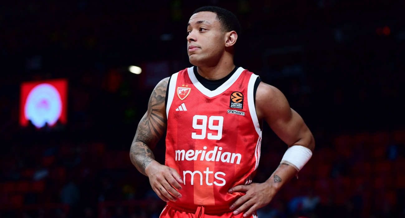 Ο Γιάγκο Ντο Σάντος με τη φανέλα του Ερυθρού Αστέρα, Πηγή: Eurokinissi