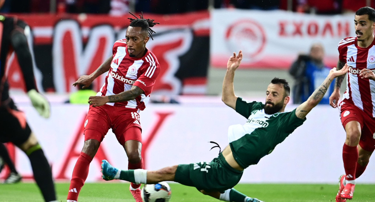 Ζέλσον Μαρτίνς και Μανώλης Σιώπης σε μονομαχία / Πηγή: Eurokinissi