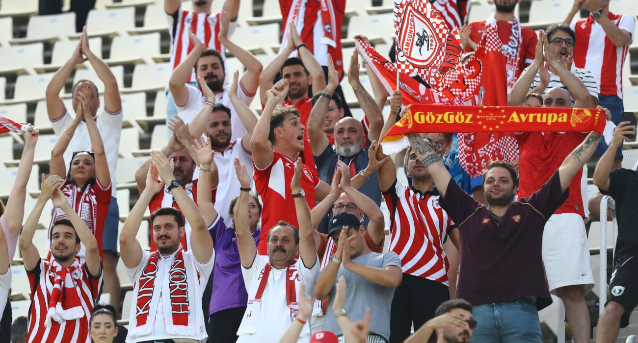 Οι φίλοι της Σαμσουνσπόρ στο ΟΑΚΑ / Πηγή: Eurokinissi