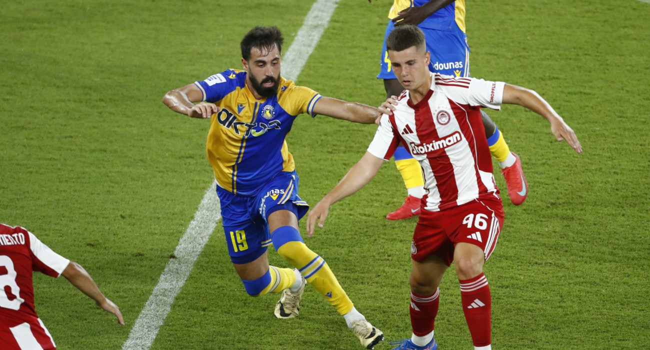 Μουζακίτης και Καστάνο στο Ολυμπιακός-Αστέρας AKTOR / Πηγή: Eurokinissi