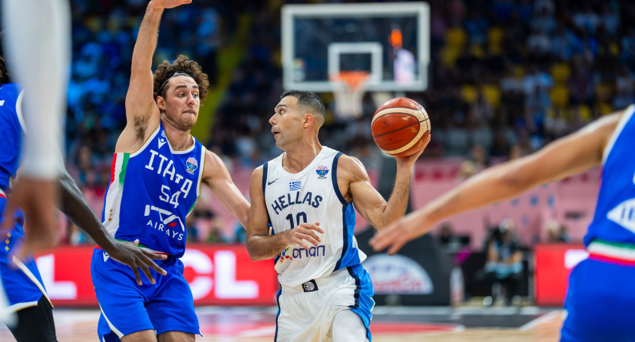 Ο Κώστας Σλούκας με τη φανέλα της Εθνικής, Πηγή: Eurokinissi