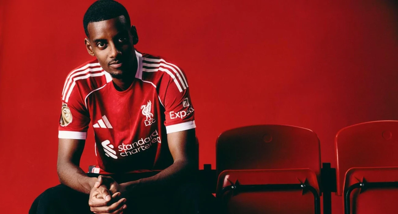 Ο Αλεξάντερ Ίσακ στη Λίβερπουλ / Πηγή: liverpoolfc