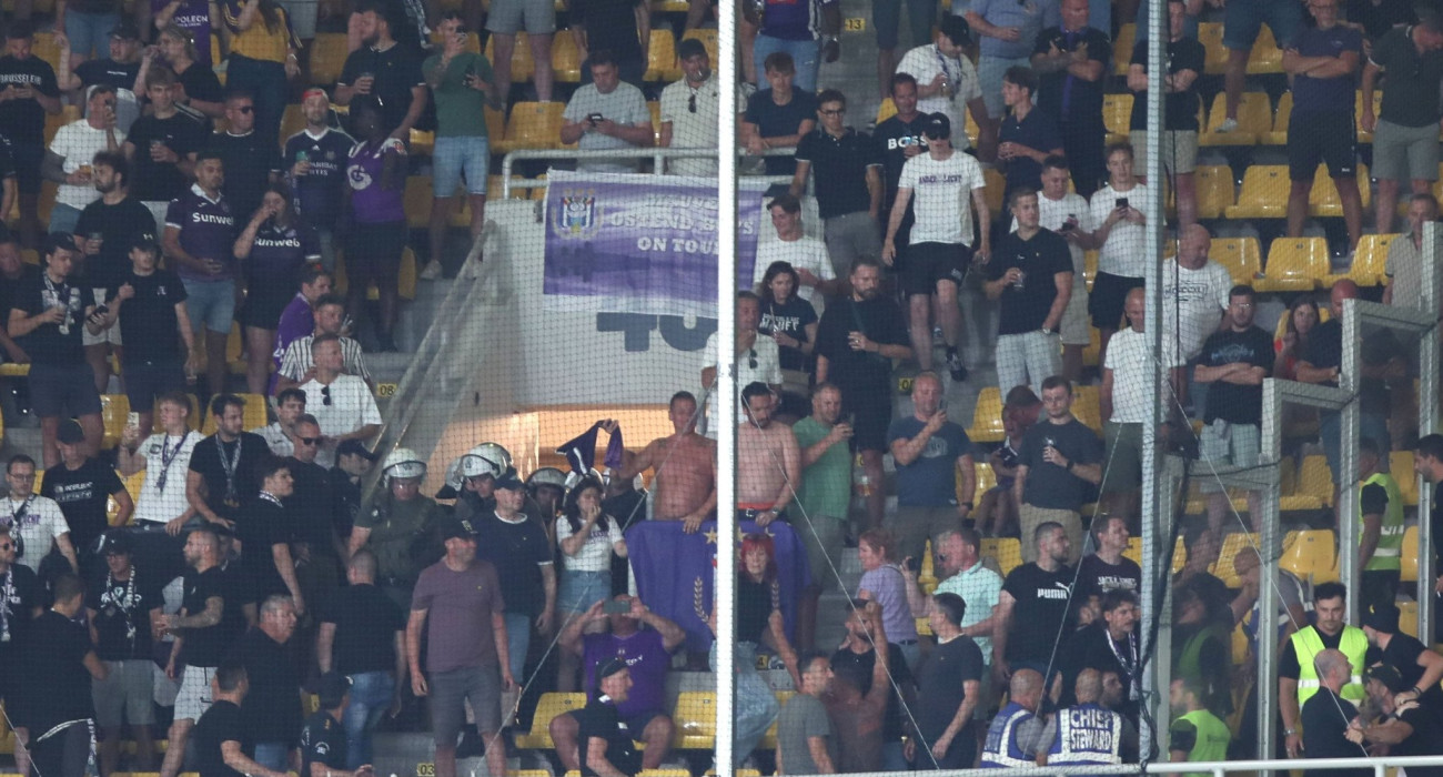 Η ένταση που προκάλεσαν οι οπαδοί της ΑΕΚ / Πηγή: Intime