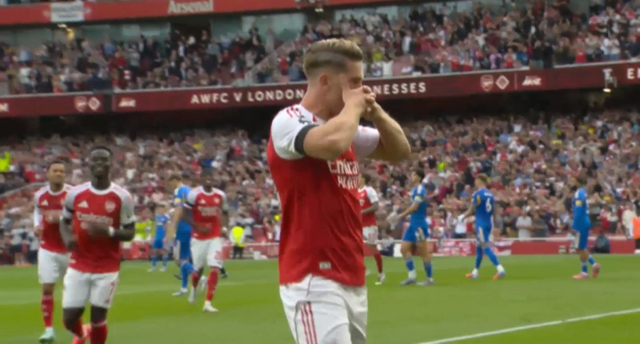 Ο Βίκτορ Γιόκερες στο Άρσεναλ-Λιντς / Screenshot