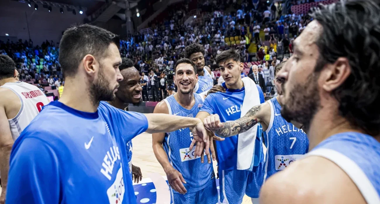 Οι διεθνείς πανηγυρίζουν τη νίκη επί της Γεωργίας / Πηγή: FIBA