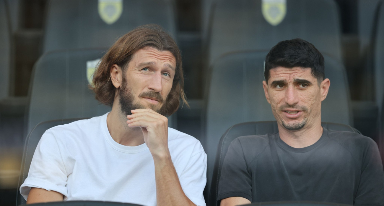 Ο Ντμίτρο Τσιγκρίνσκι με τον Πέτρο Μάνταλο / Πηγή: Intime