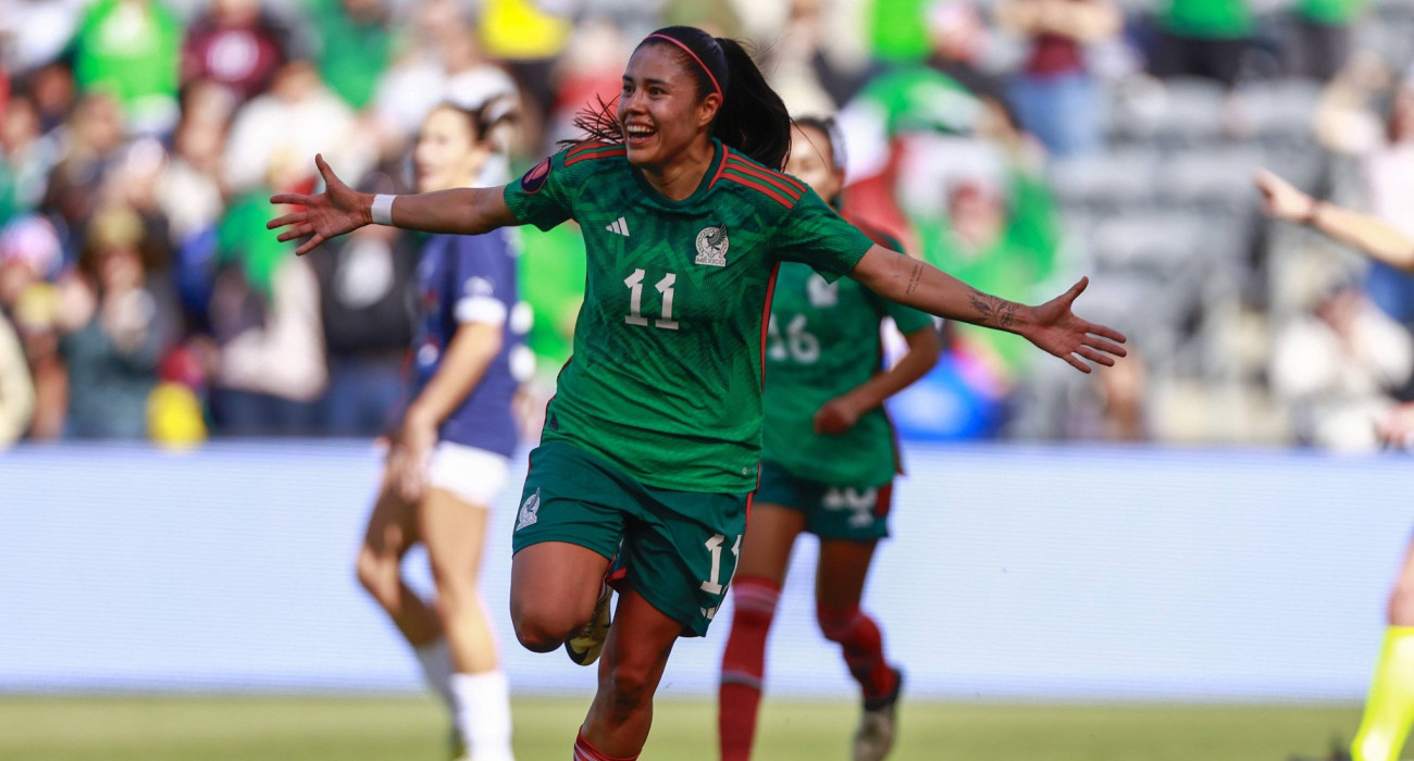 Η Λίζμπεθ Οβάγε στον αγώνα Μεξικό - Παραγουάη  στο Concacaf Womens Gold Cup 2024 / Πηγή: Imago