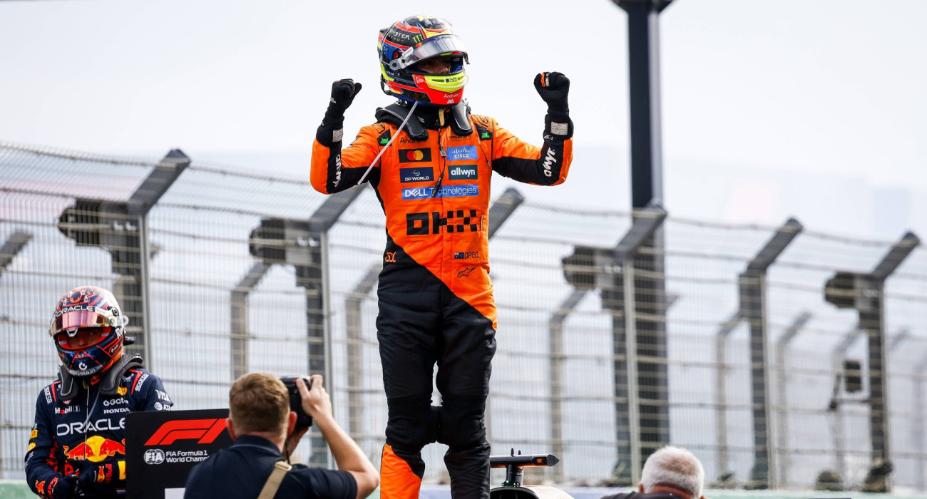 Ο Όσκαρ Πιάστρι πανηγυρίζει μία ακόμα νίκη του με τη ΜακΛάρεν / Πηγή: Imago