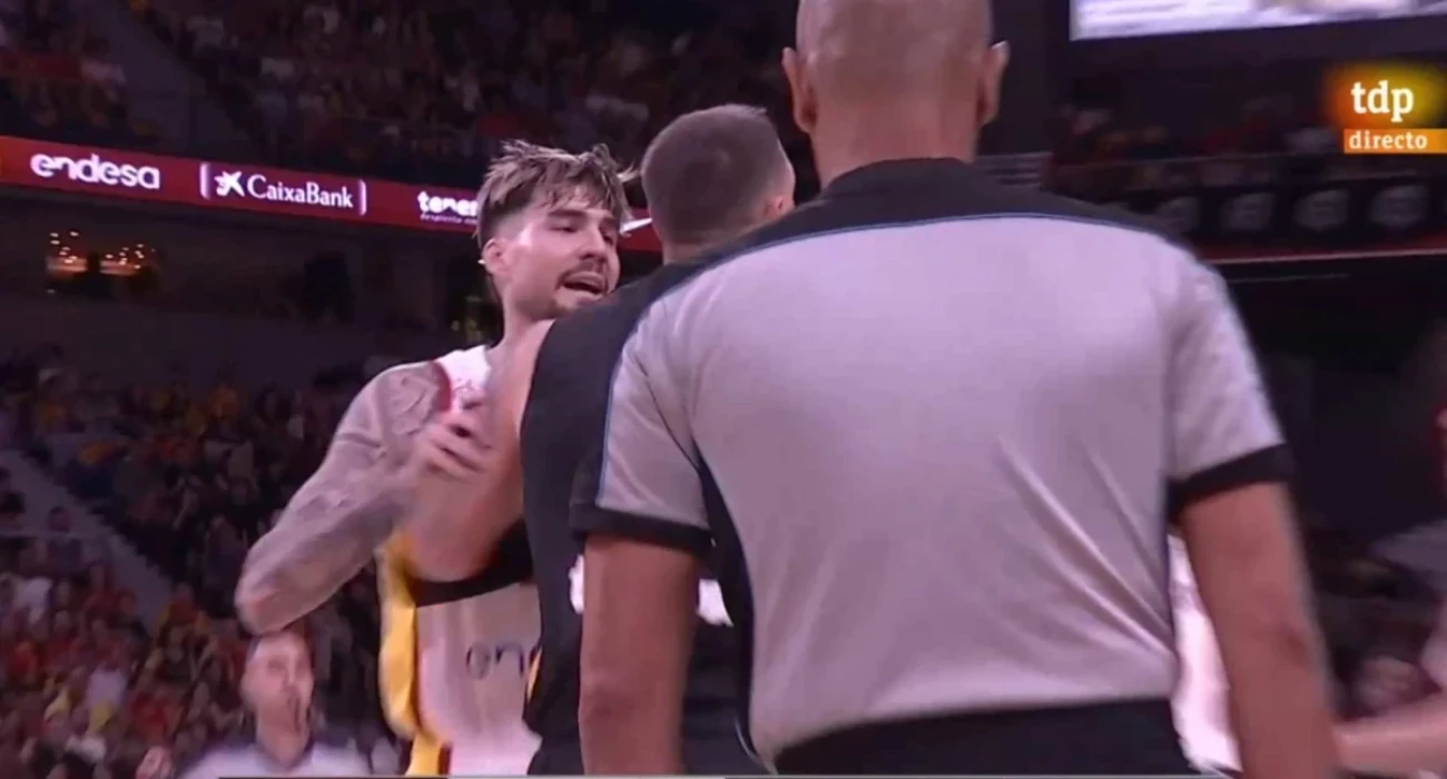 Παραλίγο να πιαστούν στα χέρια Γ. Ερνανγκόμεθ και Τάις - Τους χώρισε ο Χουάντσο (video)