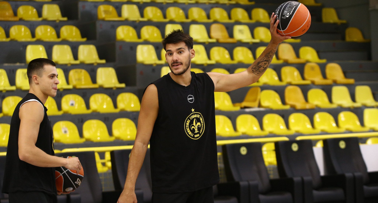 Ο Γιώργος Καλαϊτζάκης στην πρώτη προπόνηση του Αμαρουσίου, Πηγή: Intime