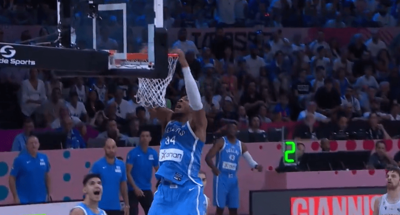 Το υποδειγματικό passing game της Ελλάδας που κατέληξε σε κάρφωμα του Γιάννη (video)