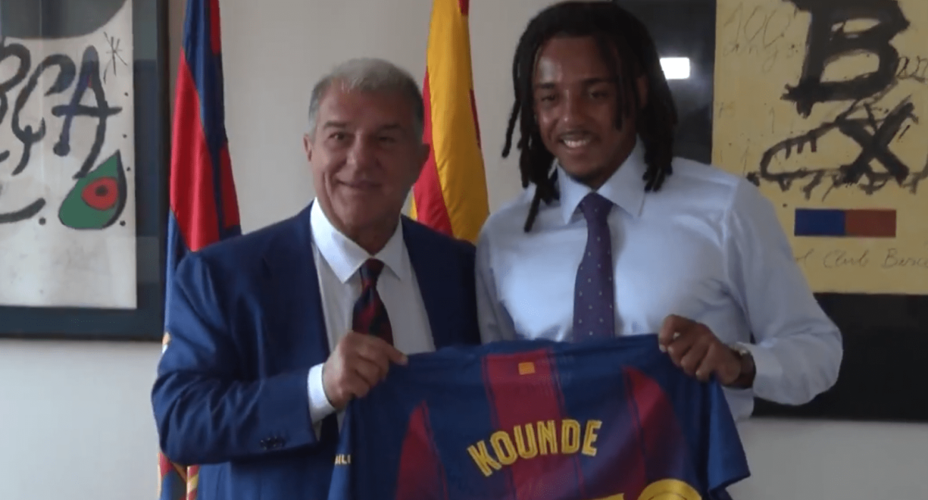 Ο Ζυλ Κουντέ με τον Τζουάν Λαπόρτα / Screenshot