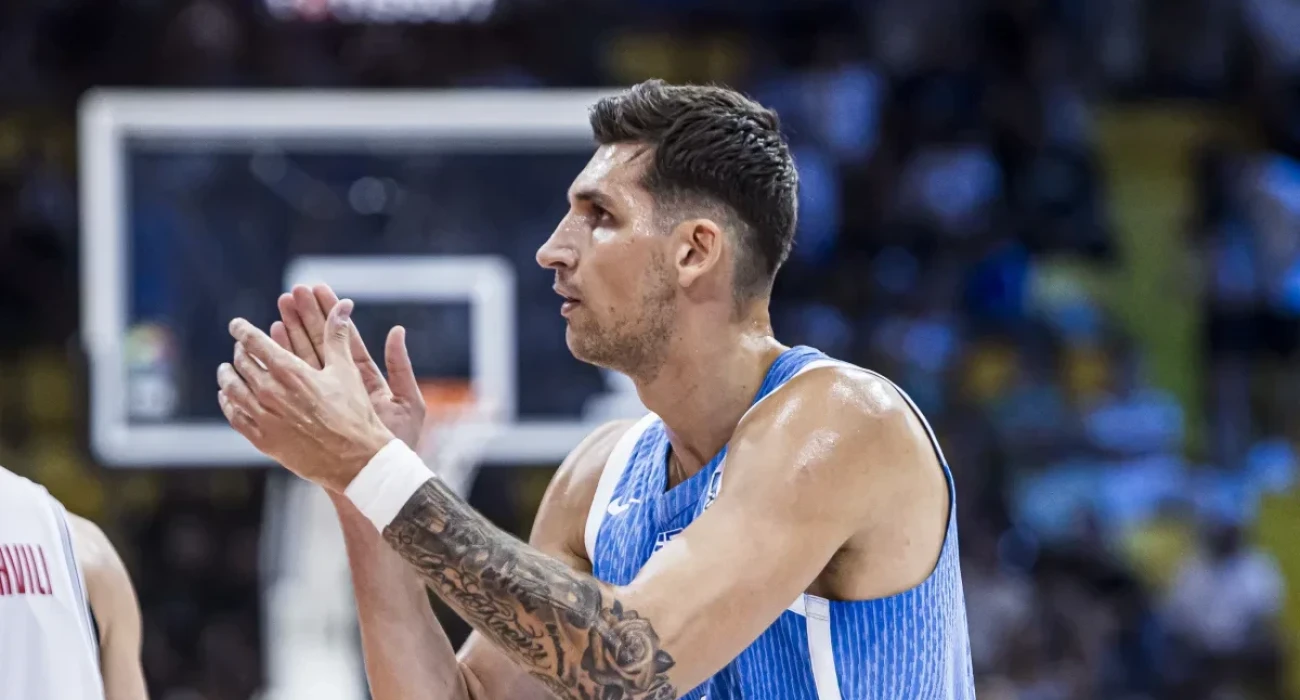 Ο Ντίνος Μήτογλου / FIBA Basketball