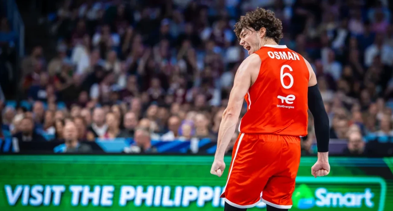Ο Τζέντι Οσμάν πανηγυρίζει δεόντως την εντυπωσιακή φάση του, Πηγή: FIBA