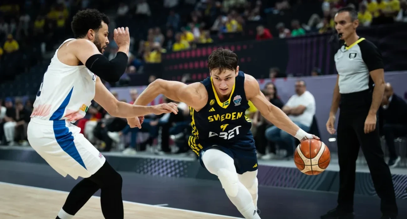 Ο Πέλε Λάρσον με τη φανέλα της Σουηδίας, Πηγή: FIBA