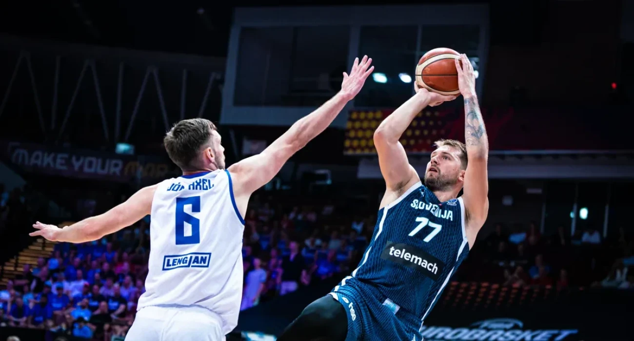Με μπροστάρη Ντόντσιτς η Σλοβενία πήρε τη νίκη κόντρα στην Ισλανδία και προκρίθηκε στους 16 του EuroBasket