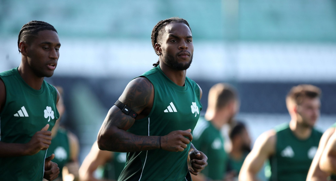 Ο Ρενάτο Σάντσες με την φανέλα του Παναθηναϊκού / Πηγή: pao.gr