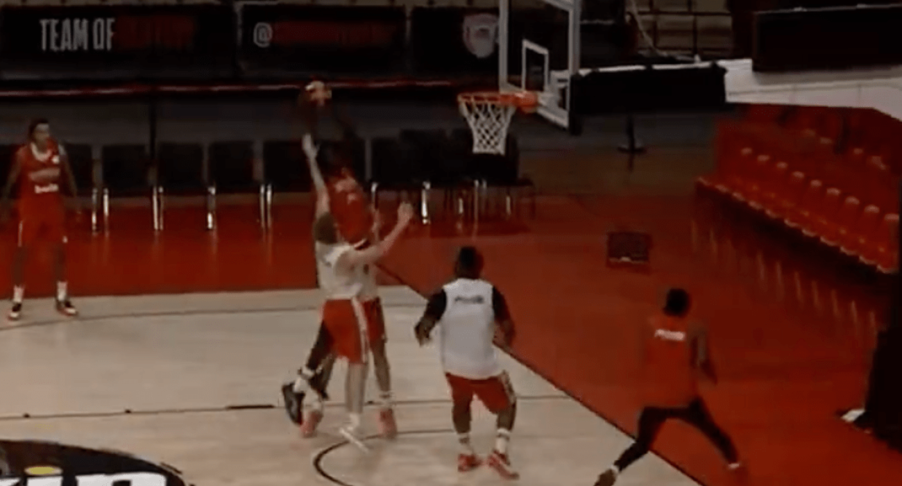 Ανεβάζει στροφές ο Ολυμπιακός στην προπόνηση: Έβανς υψώνει και Κουμάτζι καρφώνει