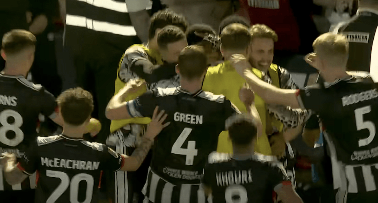 Οι παίκτες της Γκρίμσμπι πανηγυρίζουν  / Πηγή: Printscreen