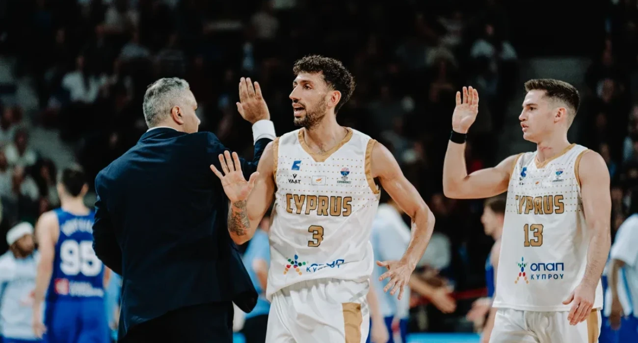 Ο Κωνσταντίνος Σιμιτζής με τη φανέλα της Κύπρου