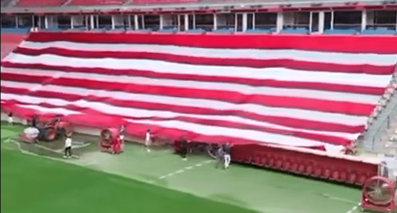 Το πανό των φίλων της Σαμσουνσπόρ / Screenshot