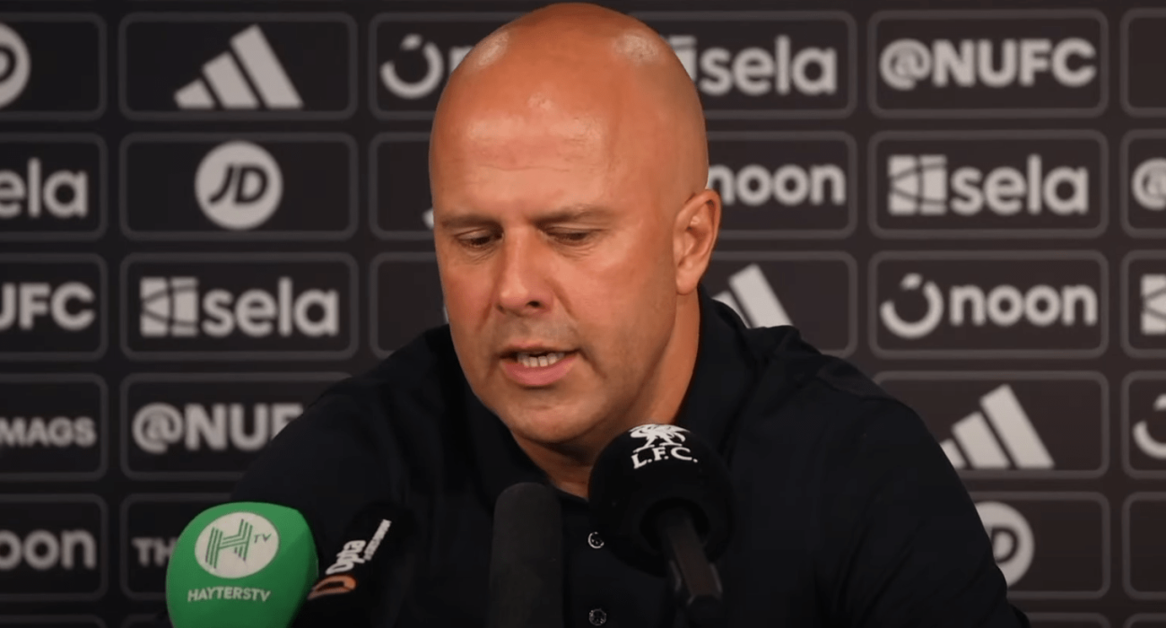 Ο Άρνε Σλοτ στη συνέντευξη τύπου/ Screenshot