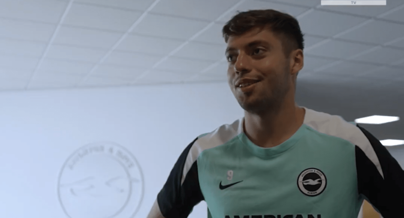 Ο Στέφανος Τζίμας με την Μπράιτον / Screenshot