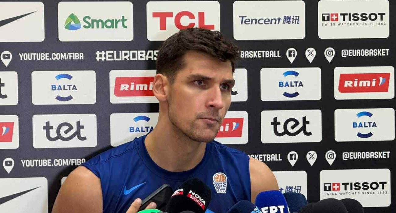 Ο Ντίνος Μήτογλου