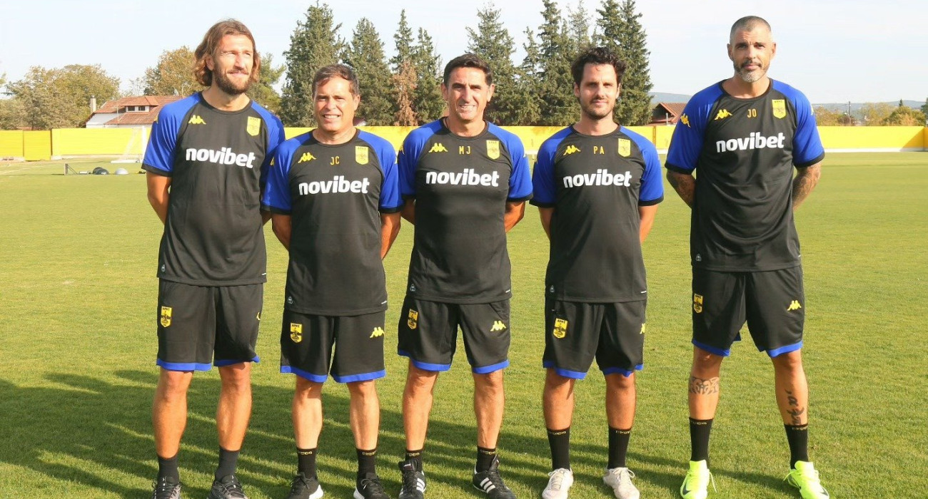 Το τεχνικό τιμ του Χιμένεθ σε απαρτία/ Πηγή: intime